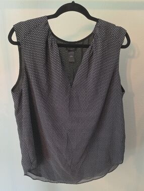 Ann Taylor Black and White Sleeveless V-Neck Camisole L